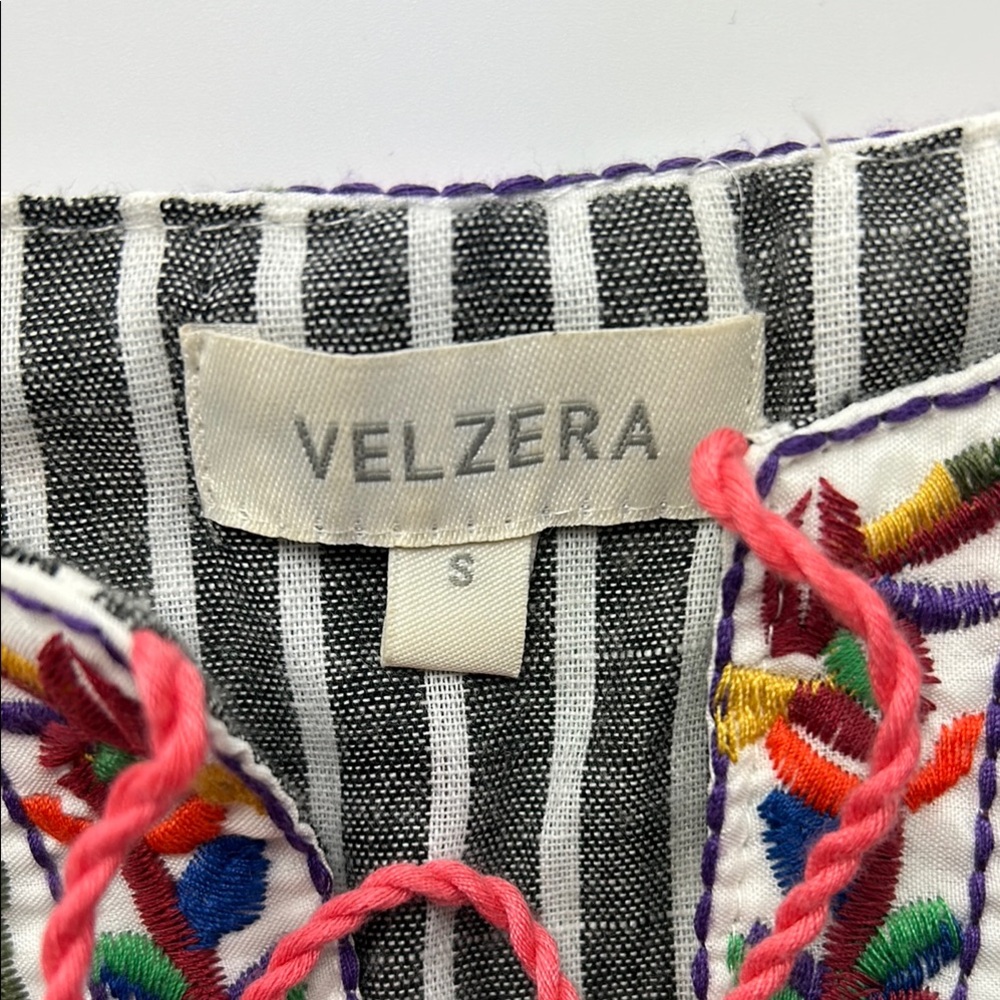 Velzera Embroidered Boho Tunic Gray Striped Pom Pom Blouse Lagenlook Top Small - Picture 2 of 15